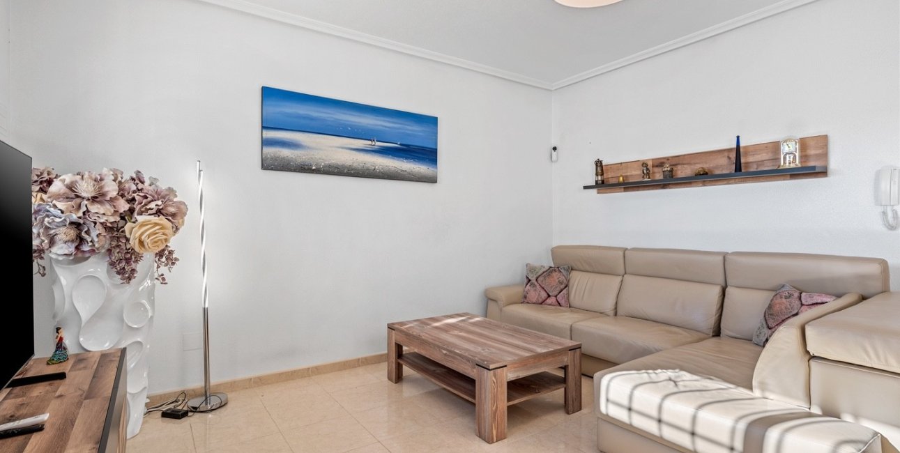 Resale - Townhouse -
San Miguel de Salinas