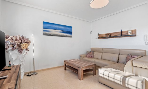 Resale - Townhouse -
San Miguel de Salinas