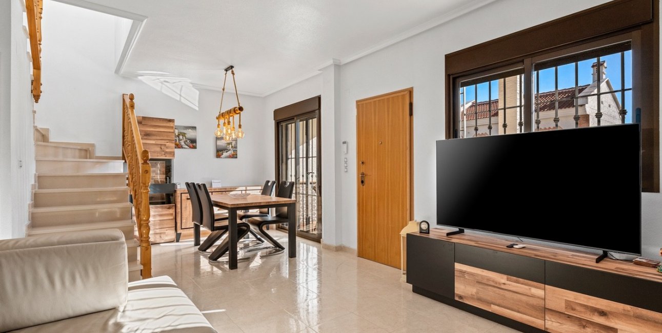 Resale - Townhouse -
San Miguel de Salinas