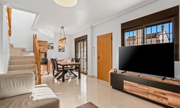 Resale - Townhouse -
San Miguel de Salinas