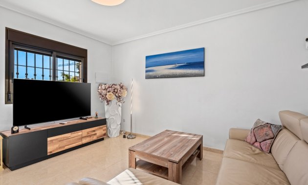 Resale - Townhouse -
San Miguel de Salinas