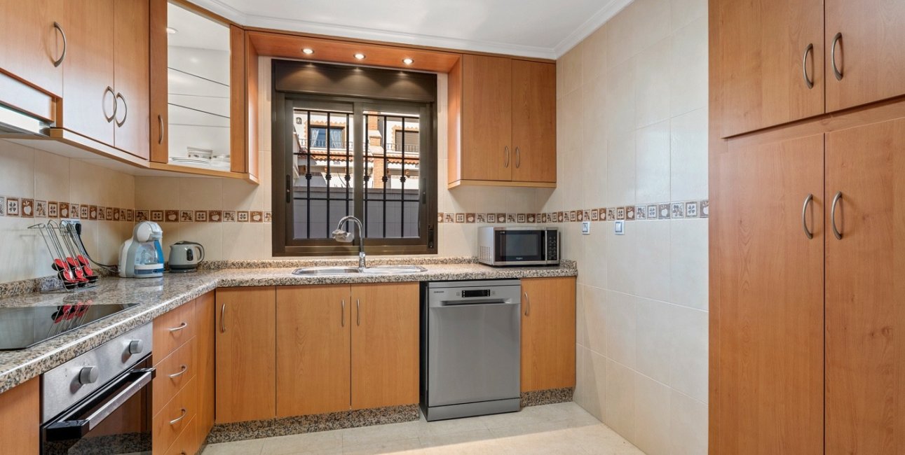 Resale - Townhouse -
San Miguel de Salinas