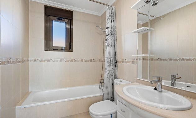 Resale - Townhouse -
San Miguel de Salinas