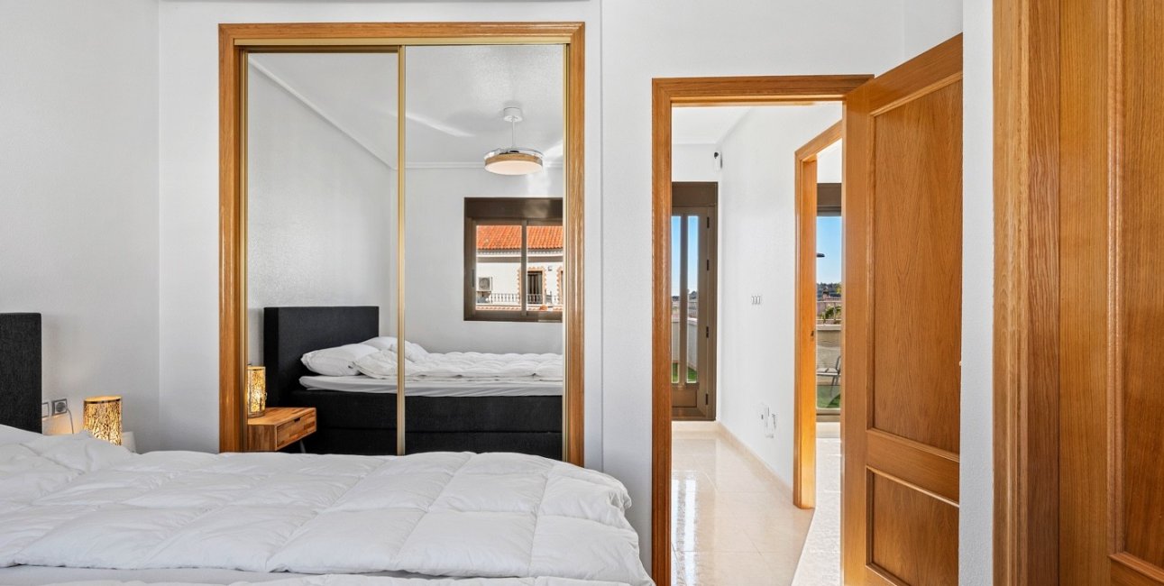 Resale - Townhouse -
San Miguel de Salinas