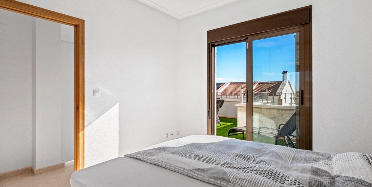 Resale - Townhouse -
San Miguel de Salinas