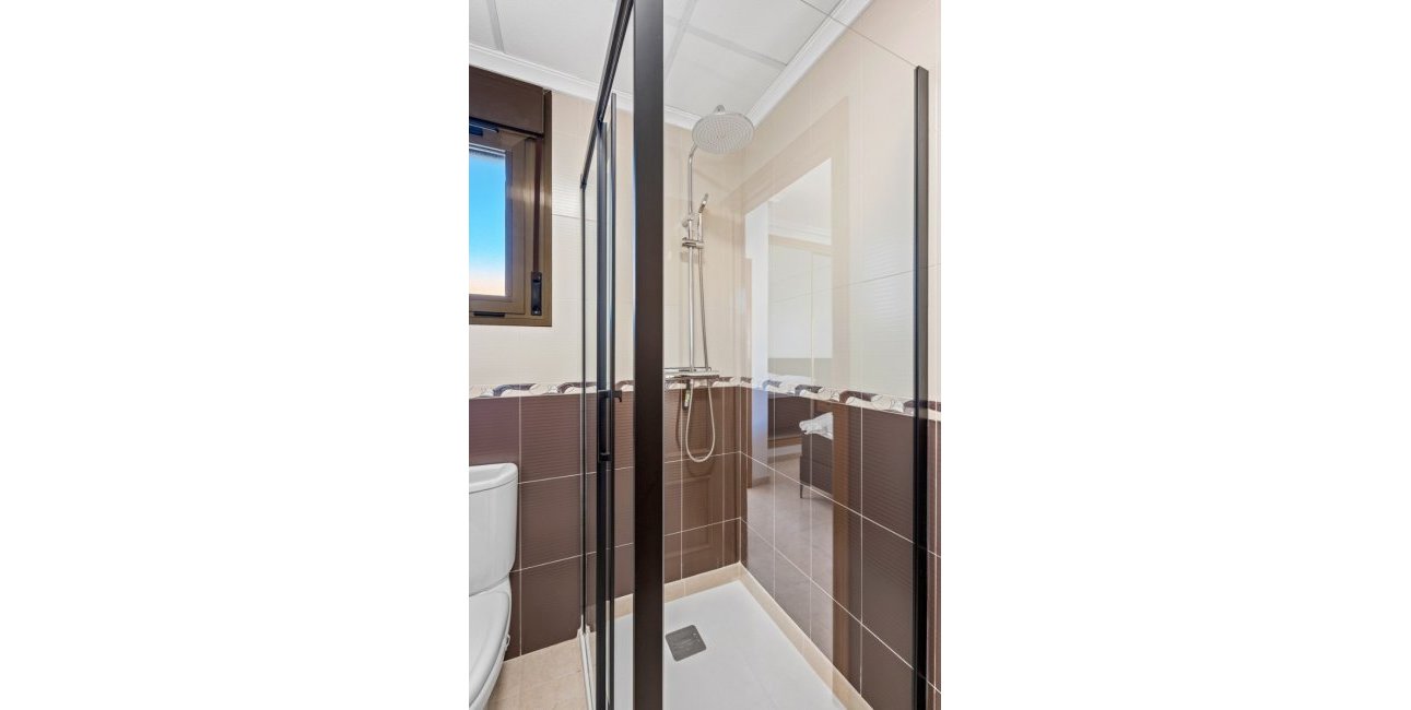 Resale - Townhouse -
San Miguel de Salinas