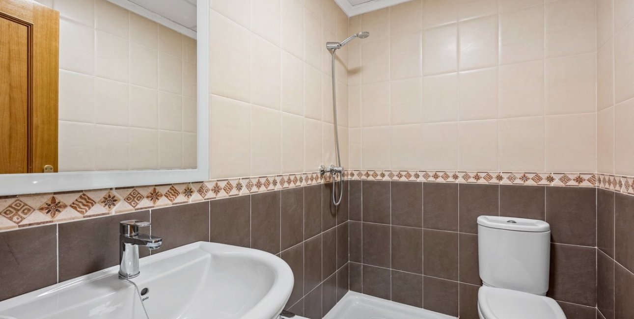 Resale - Townhouse -
San Miguel de Salinas