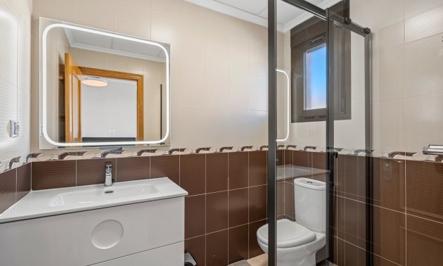 Resale - Townhouse -
San Miguel de Salinas