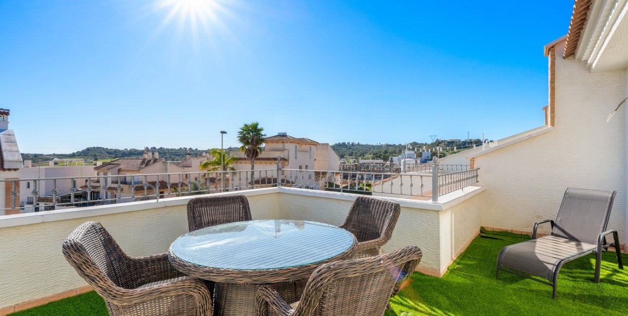 Resale - Townhouse -
San Miguel de Salinas