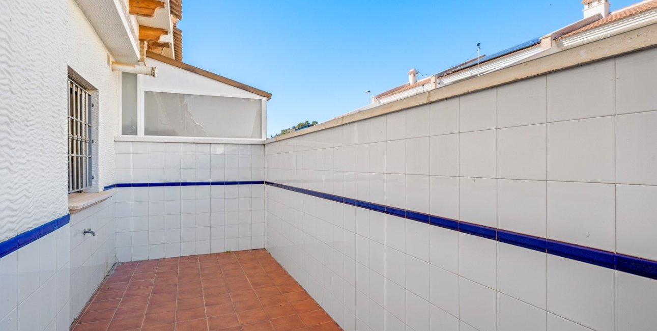 Resale - Townhouse -
San Miguel de Salinas