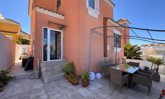 Resale - Villa -
San Miguel de Salinas - Blue Lagoon