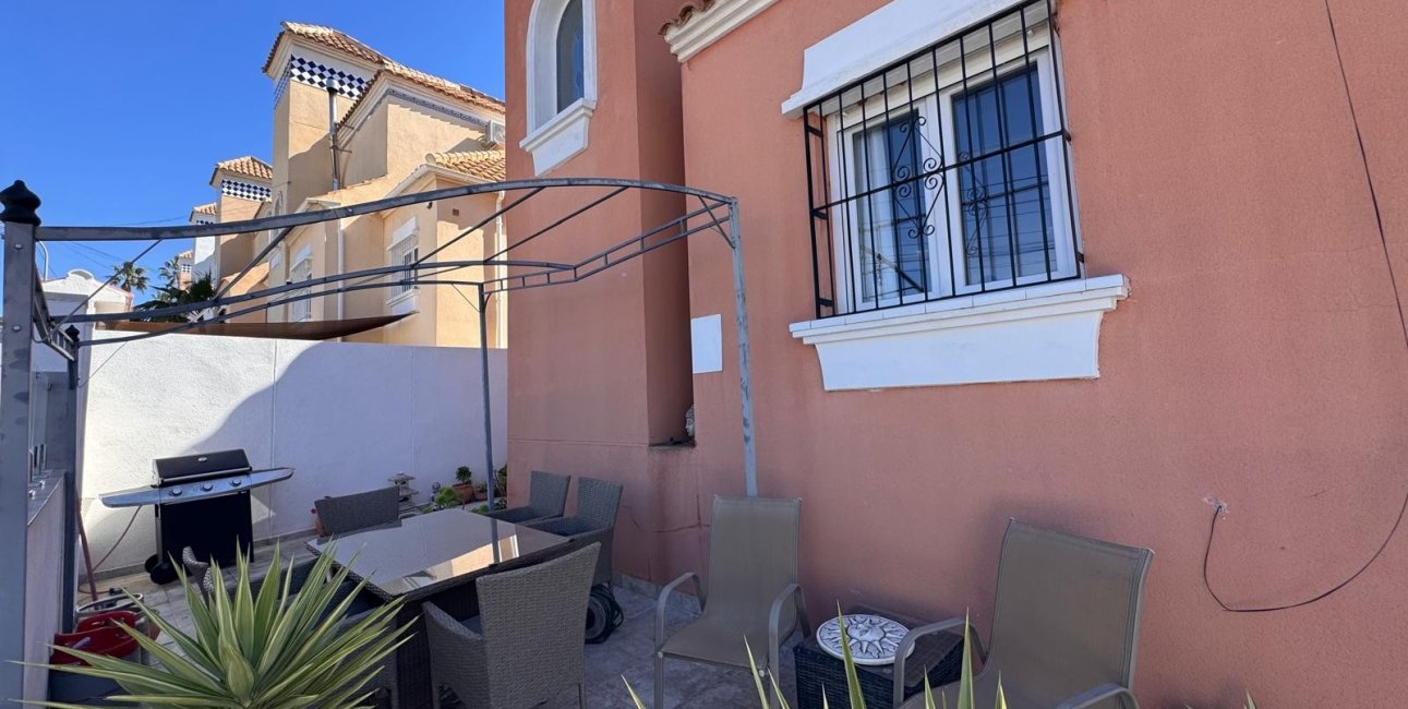 Resale - Villa -
San Miguel de Salinas - Blue Lagoon