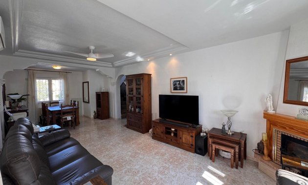 Resale - Villa -
San Miguel de Salinas - Blue Lagoon