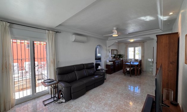 Resale - Villa -
San Miguel de Salinas - Blue Lagoon