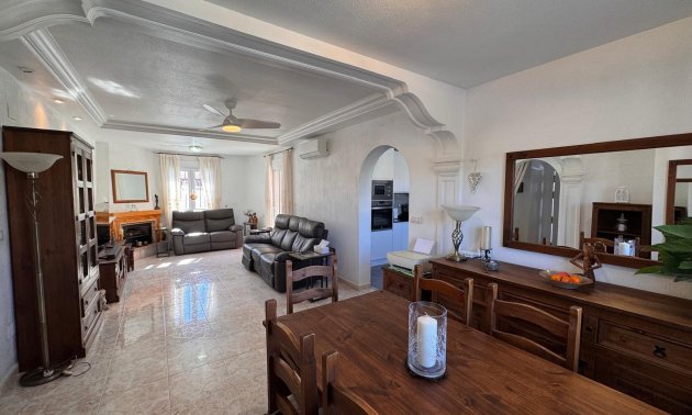 Resale - Villa -
San Miguel de Salinas - Blue Lagoon