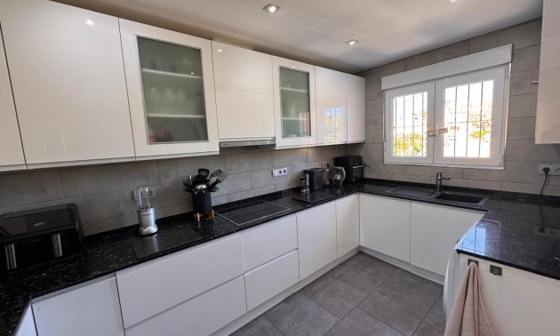 Resale - Villa -
San Miguel de Salinas - Blue Lagoon