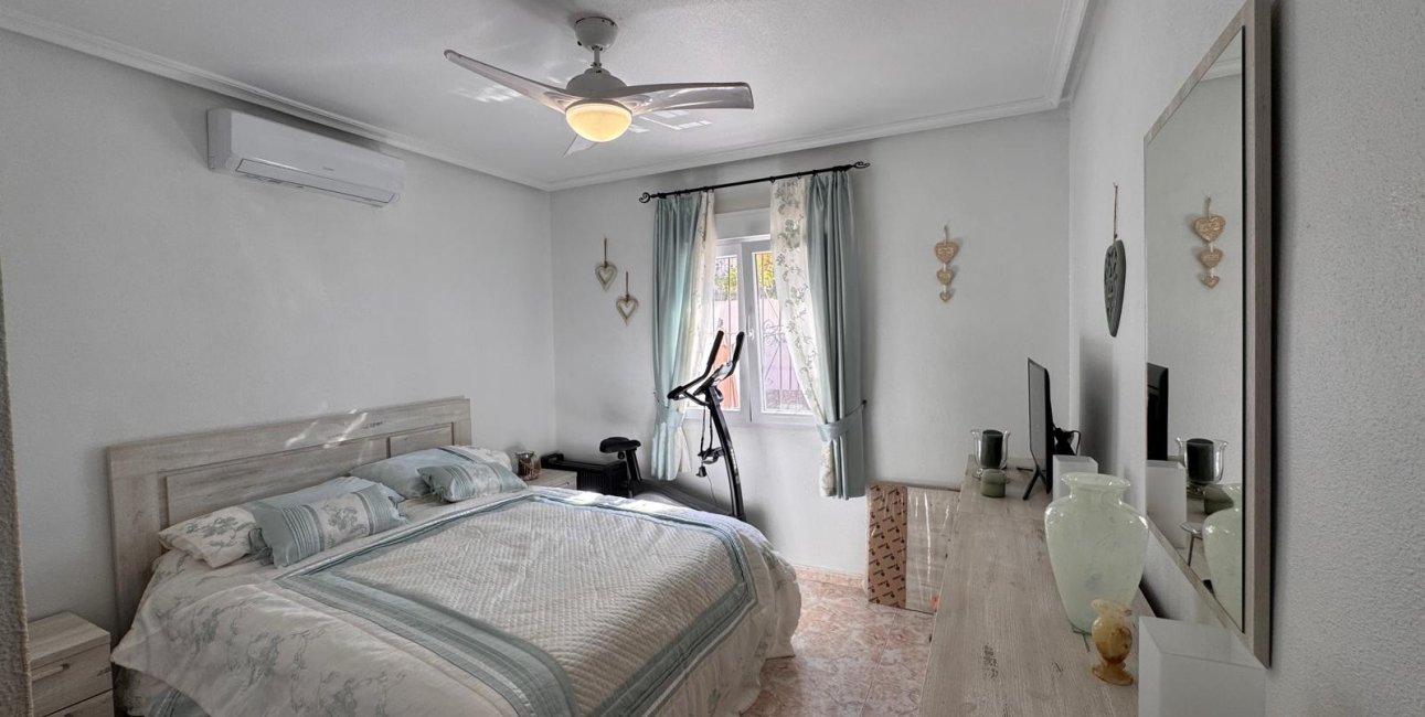 Resale - Villa -
San Miguel de Salinas - Blue Lagoon