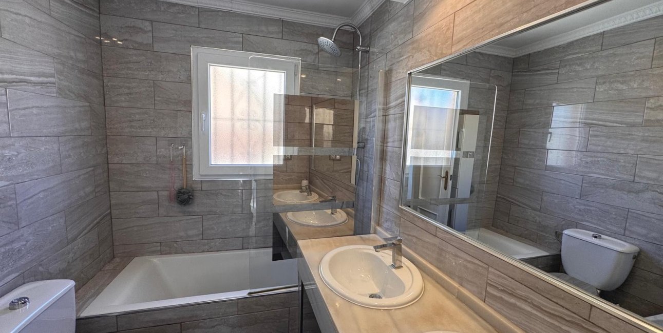 Resale - Villa -
San Miguel de Salinas - Blue Lagoon