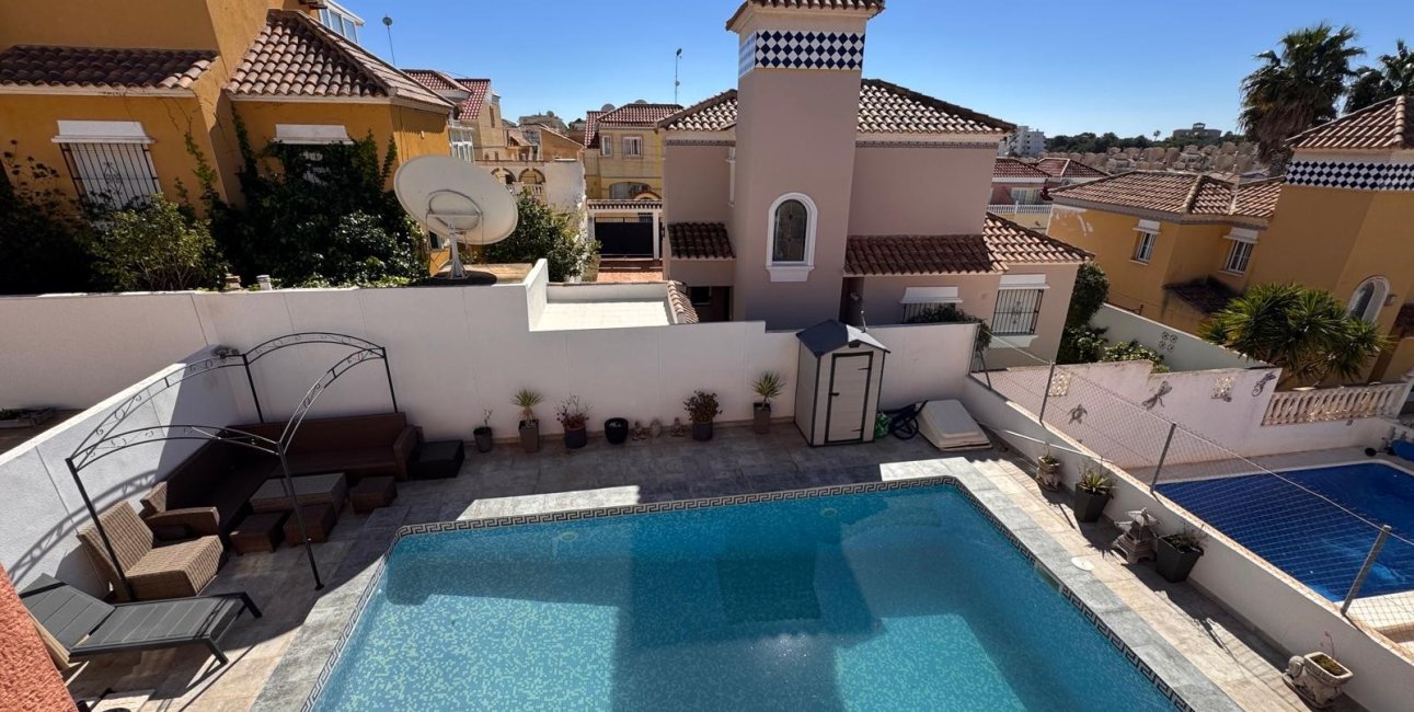 Resale - Villa -
San Miguel de Salinas - Blue Lagoon