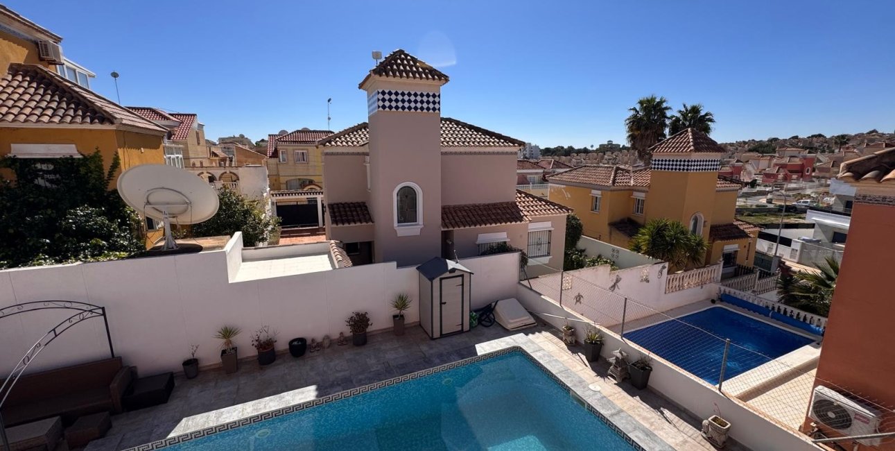 Resale - Villa -
San Miguel de Salinas - Blue Lagoon