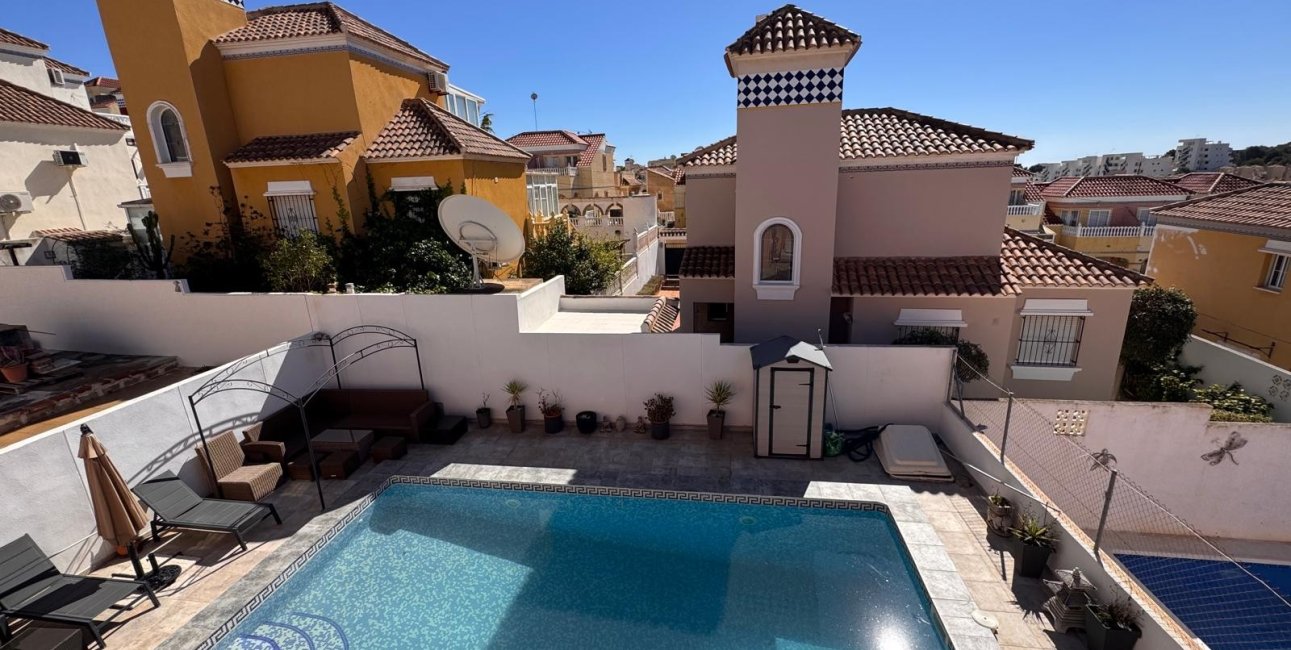 Resale - Villa -
San Miguel de Salinas - Blue Lagoon