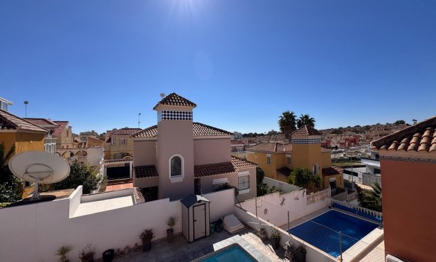 Resale - Villa -
San Miguel de Salinas - Blue Lagoon