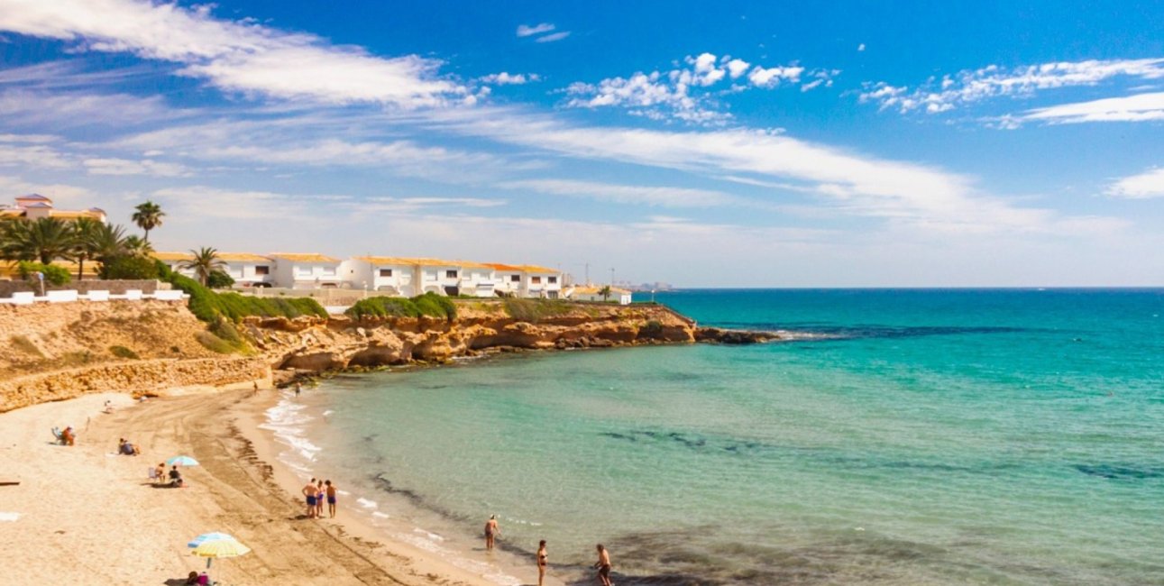 Resale - Villa -
San Miguel de Salinas - Blue Lagoon