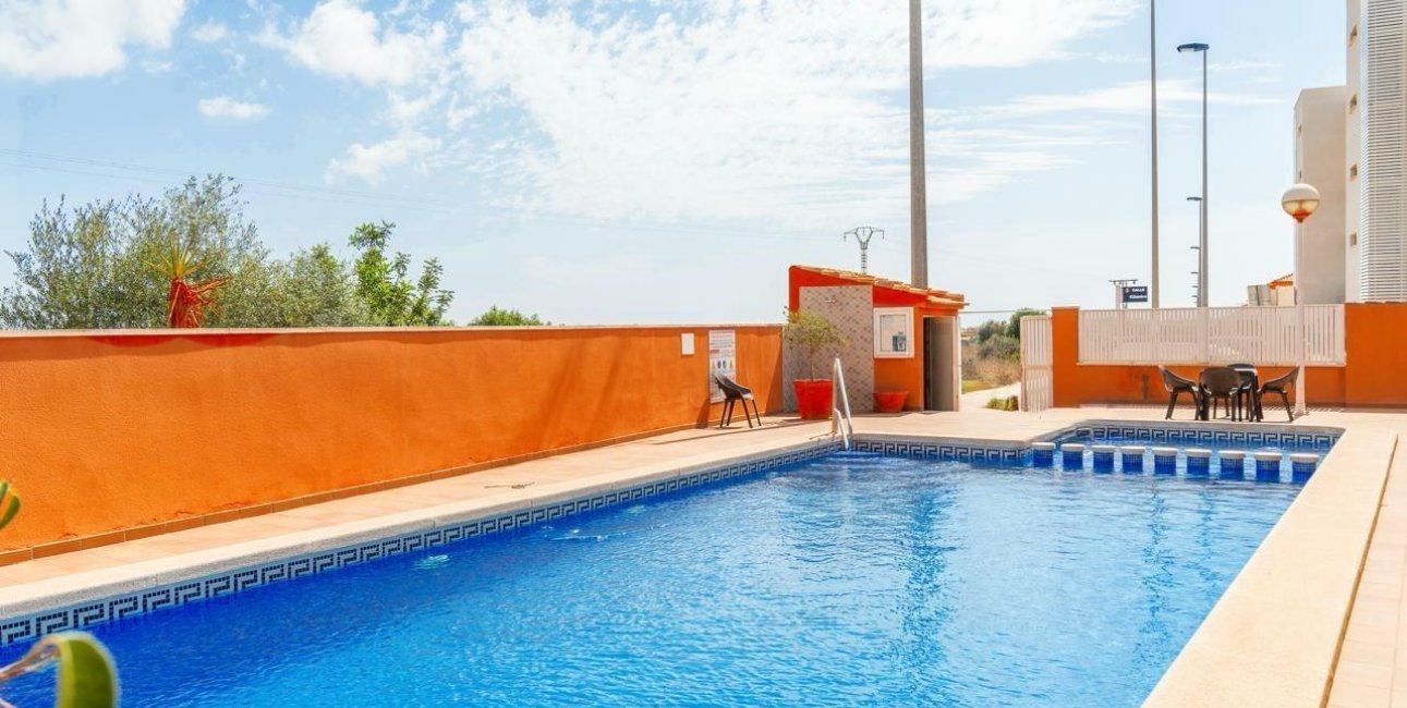 Resale - Townhouse -
Orihuela Costa - Villamartin