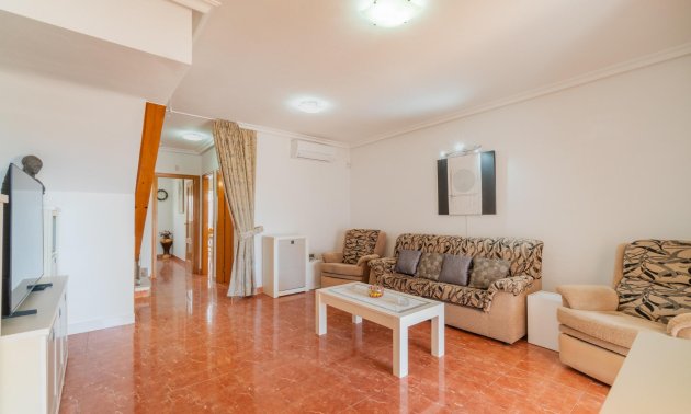 Resale - Townhouse -
Orihuela Costa - Villamartin