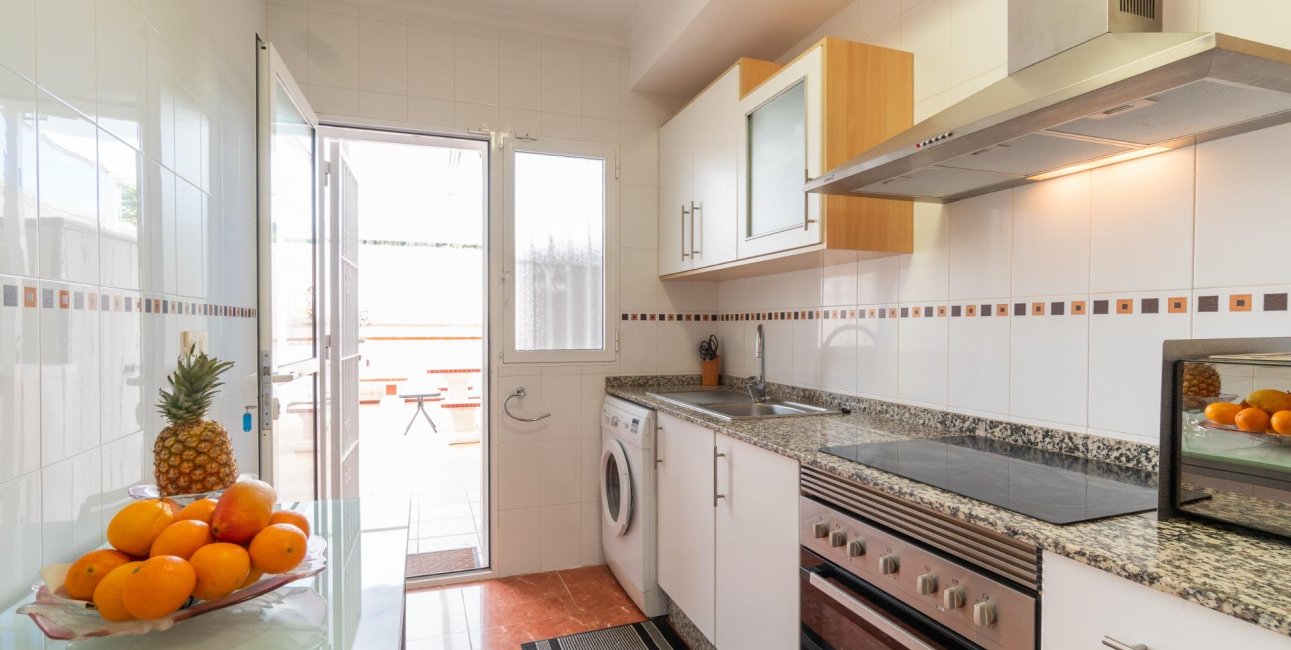 Resale - Townhouse -
Orihuela Costa - Villamartin