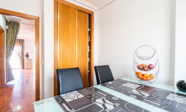 Resale - Townhouse -
Orihuela Costa - Villamartin