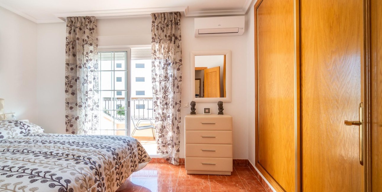 Resale - Townhouse -
Orihuela Costa - Villamartin