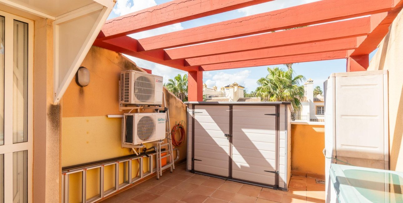 Resale - Townhouse -
Orihuela Costa - Villamartin