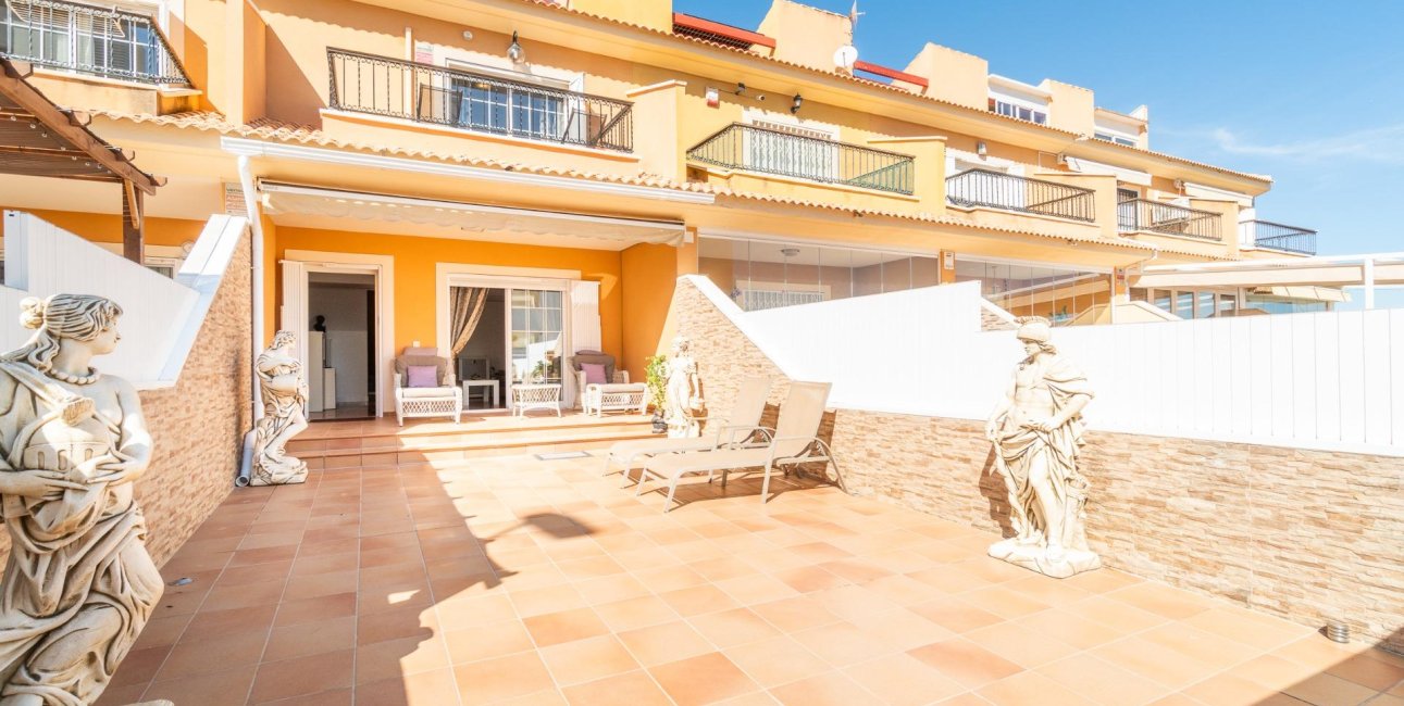Resale - Townhouse -
Orihuela Costa - Villamartin