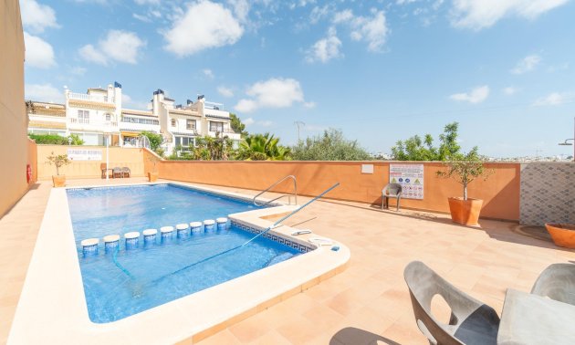 Resale - Townhouse -
Orihuela Costa - Villamartin