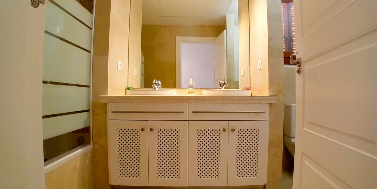 Resale - Villa -
El Valle Golf Resort - El Valle Golf Resort - Centre