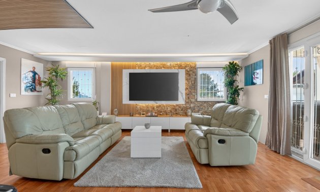 Rynek wtórny - Dom  -
Albatera - Albatera - Country