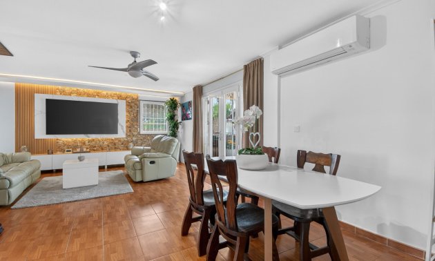 Rynek wtórny - Dom  -
Albatera - Albatera - Country