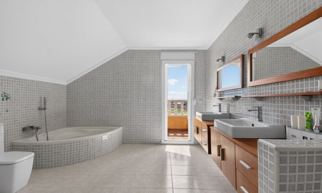 Rynek wtórny - Dom  -
Albatera - Albatera - Country