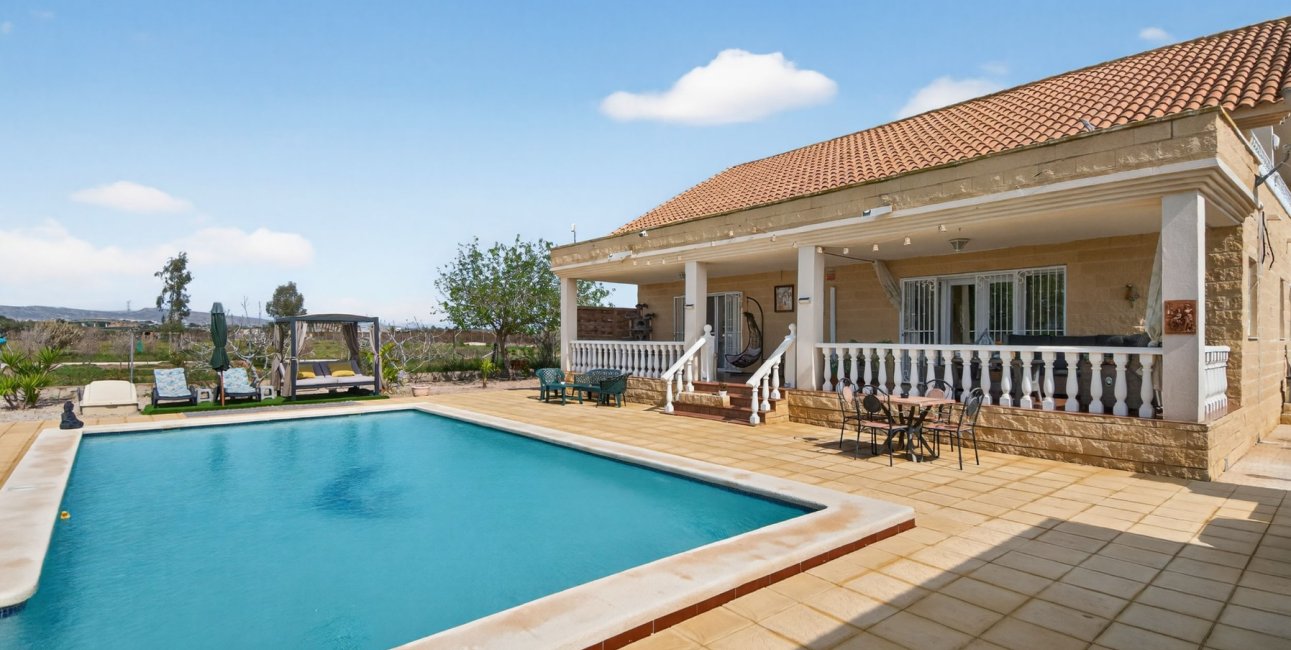 Rynek wtórny - Dom  -
Albatera - Albatera - Country