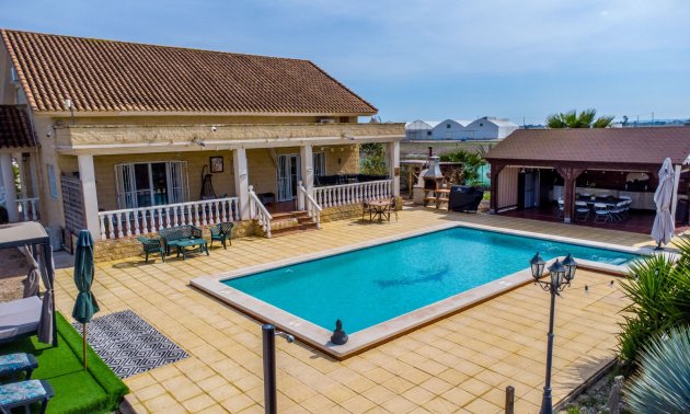 Rynek wtórny - Dom  -
Albatera - Albatera - Country