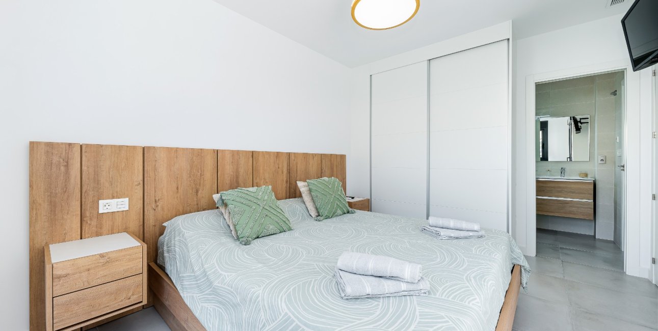 Reventa - Villa -
Los Montesinos - La Herrada