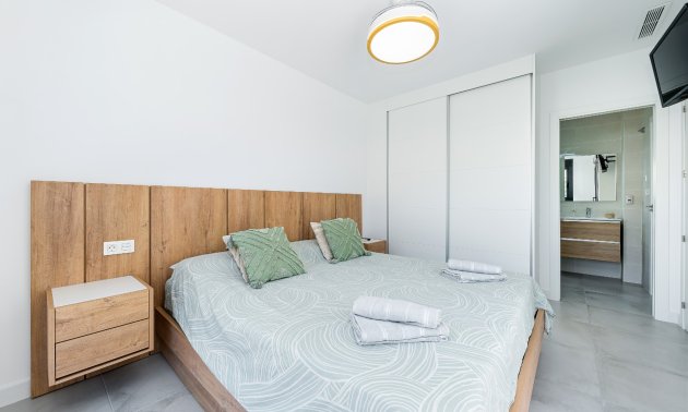 Reventa - Villa -
Los Montesinos - La Herrada