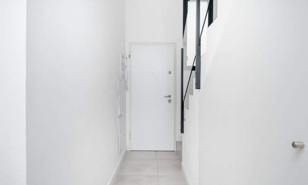 Reventa - Villa -
Los Montesinos - La Herrada