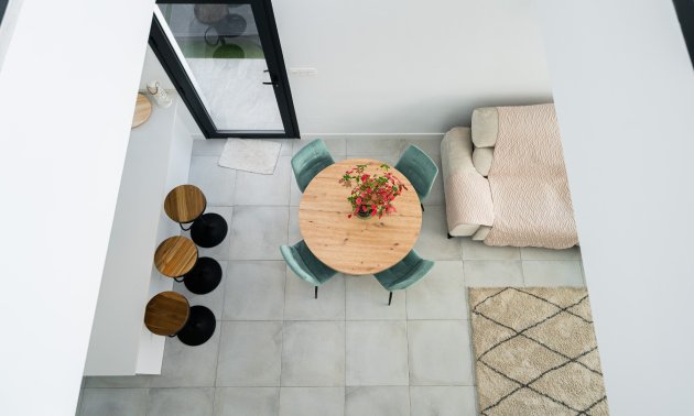 Reventa - Villa -
Los Montesinos - La Herrada