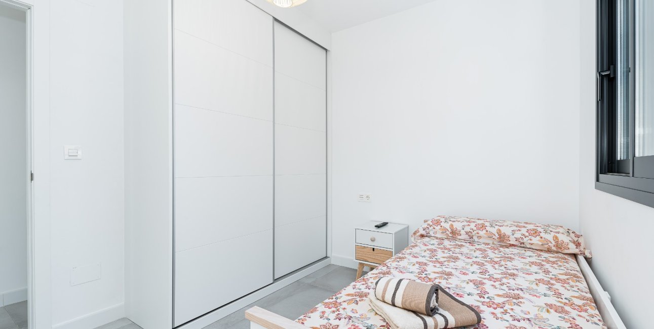 Reventa - Villa -
Los Montesinos - La Herrada