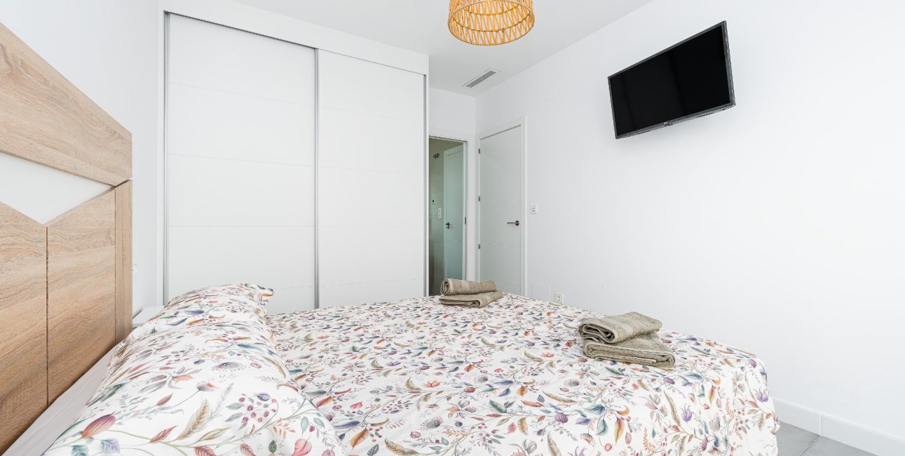 Reventa - Villa -
Los Montesinos - La Herrada