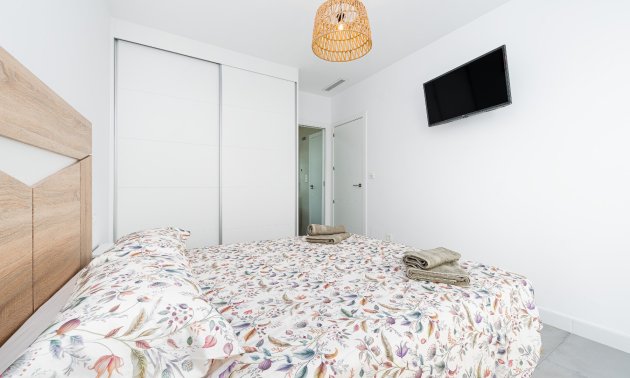 Reventa - Villa -
Los Montesinos - La Herrada