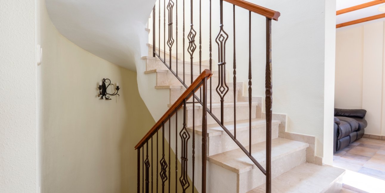 Resale - Villa -
Orihuela Costa - Villamartin