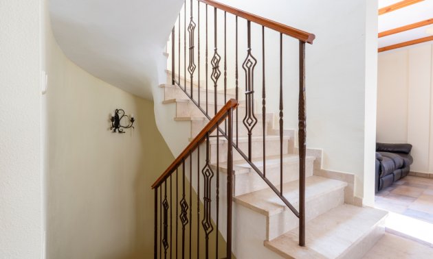 Resale - Villa -
Orihuela Costa - Villamartin